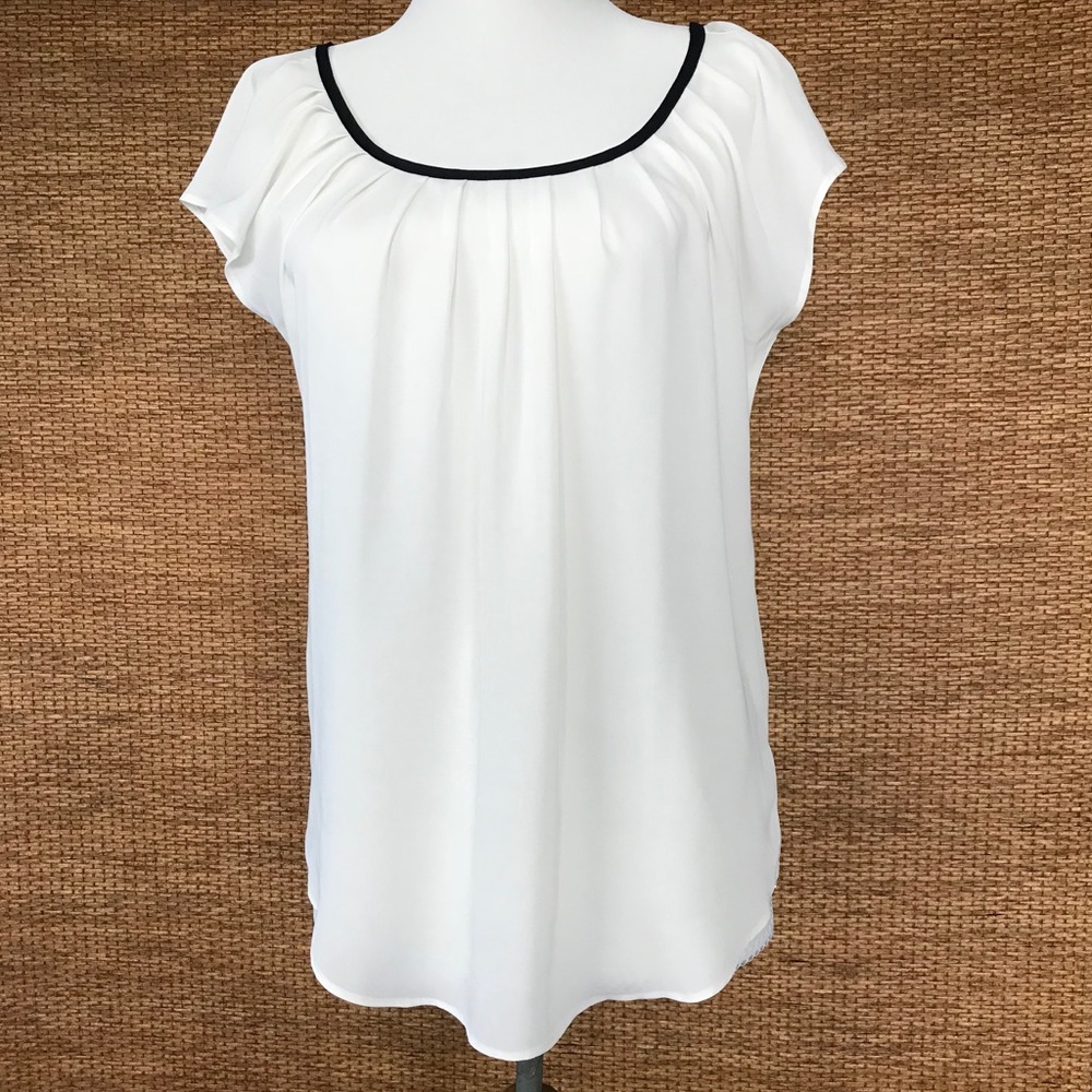 Lauren Conrad Pleat Neck Woven White Top Size XS